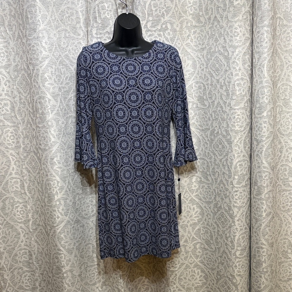 Tommy Hilfiger Bell-Sleeved Dress 8P with a contemporary geometric print - NWT